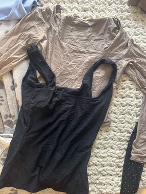 ABERCROMBIE NEUTRAL LYCRA SET